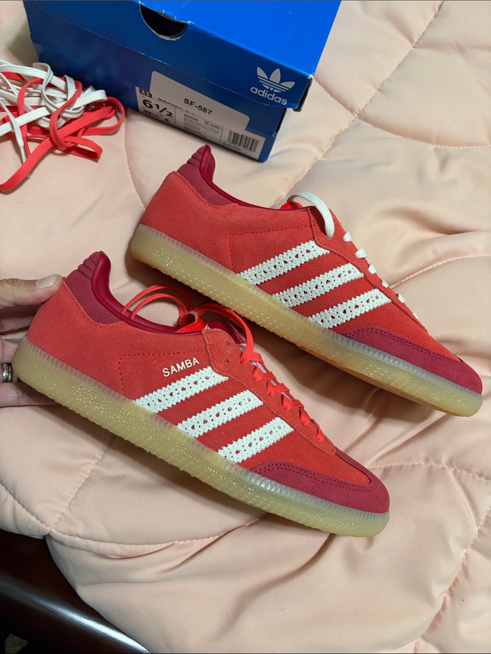 NWT ADIDAS SAMBA - Picture 2 of 5